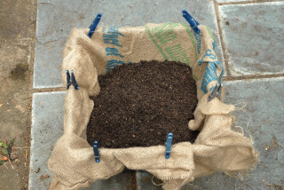 Pond basket with Hessian inlay